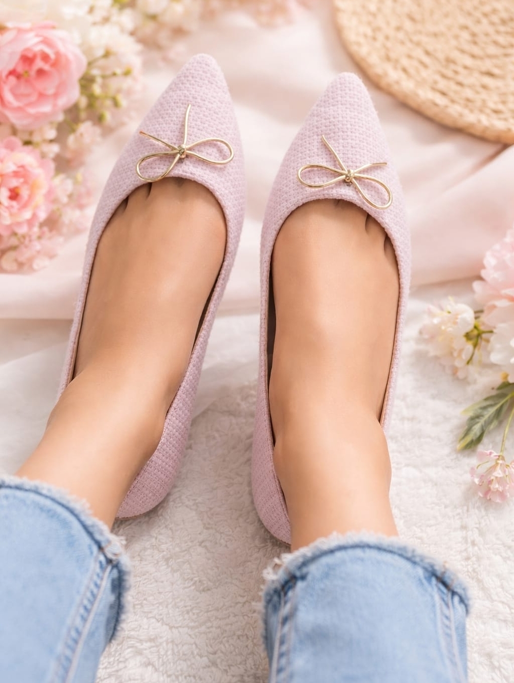 Pointed Toe Ballet Flats with Gold Bow – Light Pink
